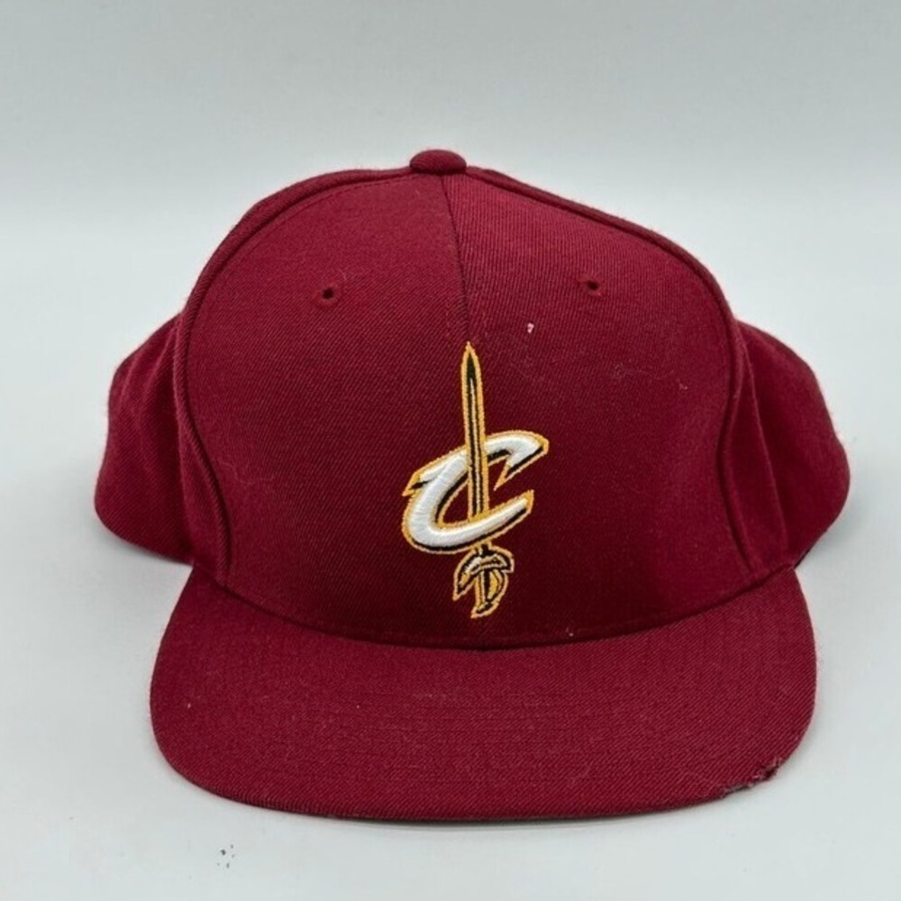 Cleveland Cavaliers Hats Mens Adjustable Maroon NBA Snapback Cap Mitchell Ness